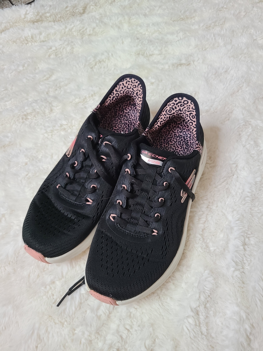 Skechers Black and Pink Athletic Sneakers with Leopard Lining